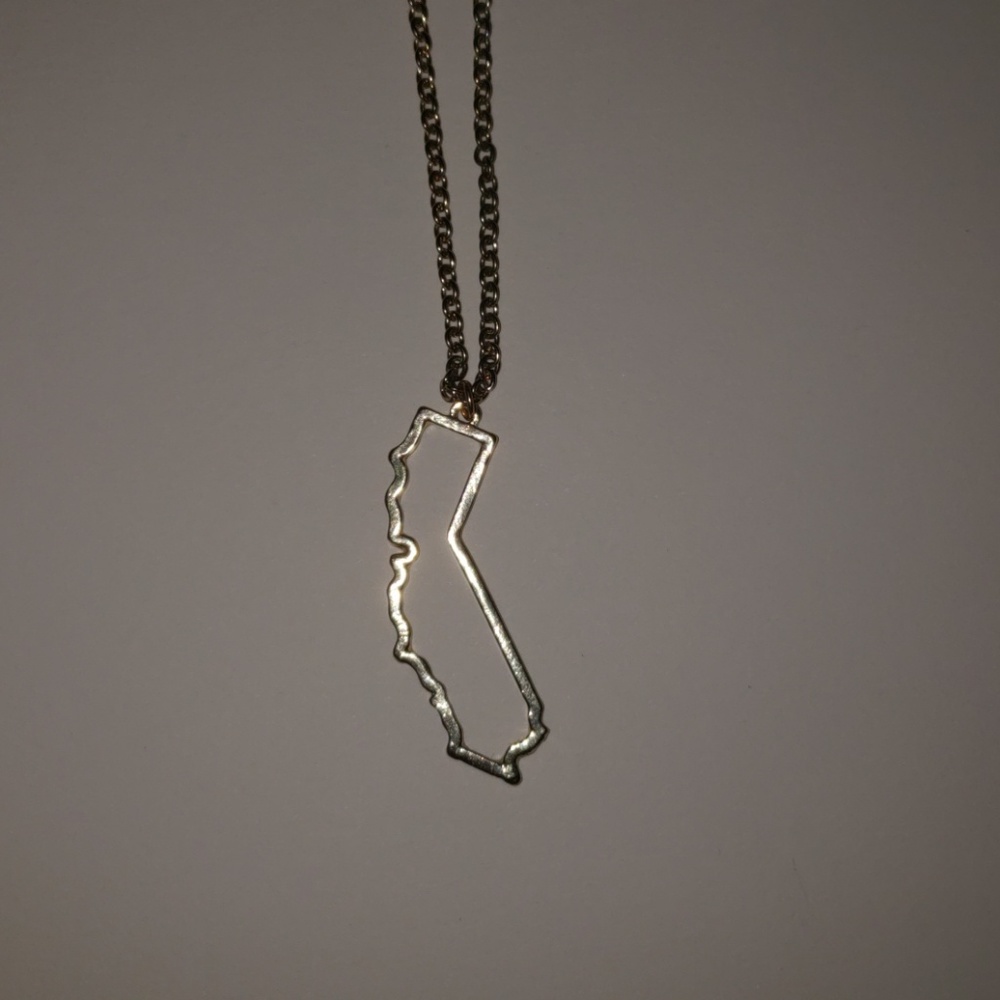 California necklace. Gold